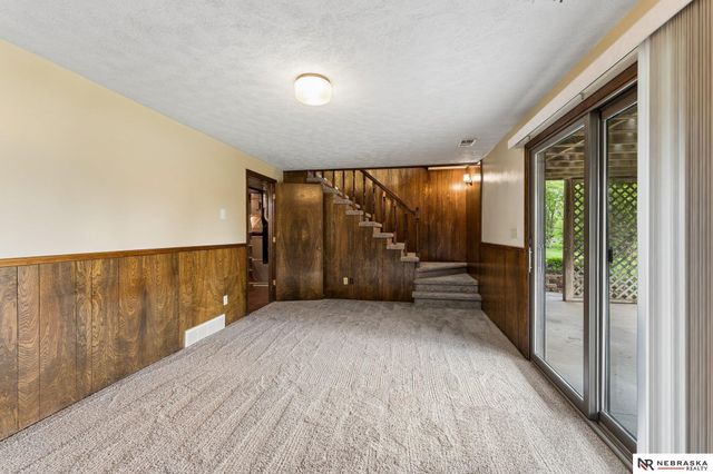 1813 College View Drive, Blair, NE 68008