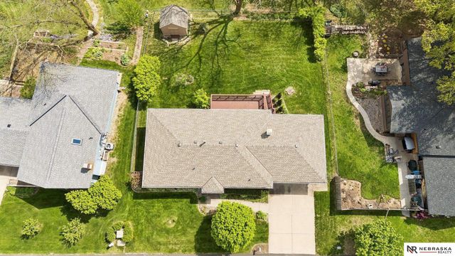 1813 College View Drive, Blair, NE 68008