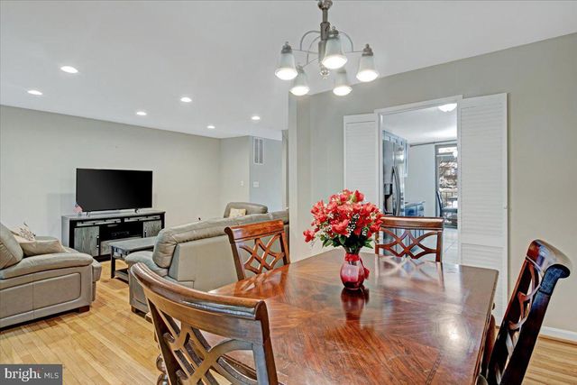 10927 DEBORAH DR, Potomac, MD 20854