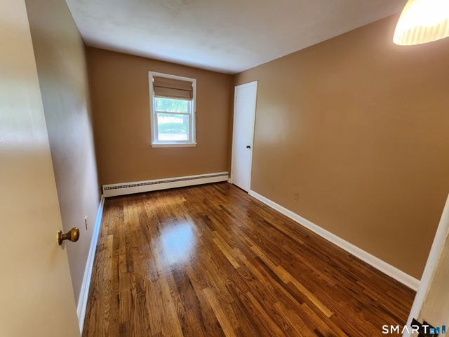 42 Coventry Street, Manchester, CT 06042