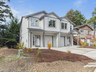 1455 Se MARINE Ave, Lincoln City, OR 97367