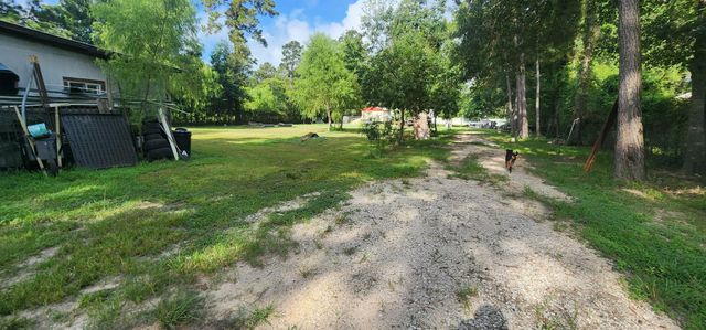 17514 Grove Lane, New Caney, TX 77357