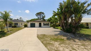 632 98th AVE N, Naples, FL 34108