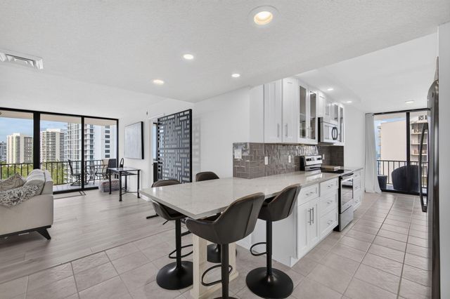 4200 N Ocean Drive 2-1601, Singer Island, FL 33404