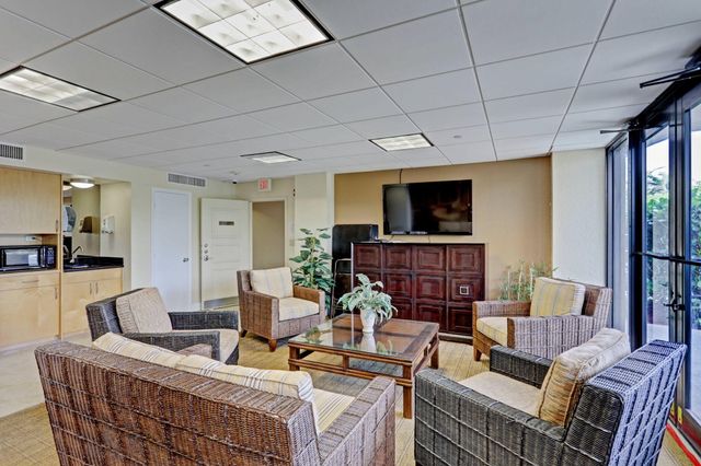 4200 N Ocean Drive 2-1601, Singer Island, FL 33404