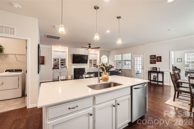 525 Cellini Place, Mount Holly, NC 28120