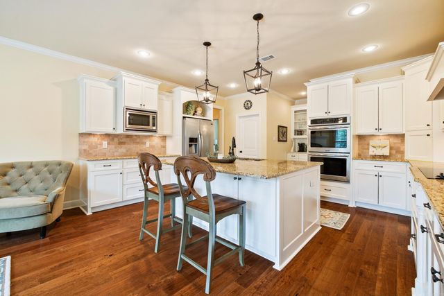 6533 Westminster, Benton, AR 72019