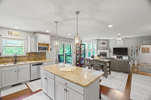 5702 SHEARWATER CT, Columbia, MO 65203