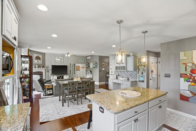 5702 SHEARWATER CT, Columbia, MO 65203