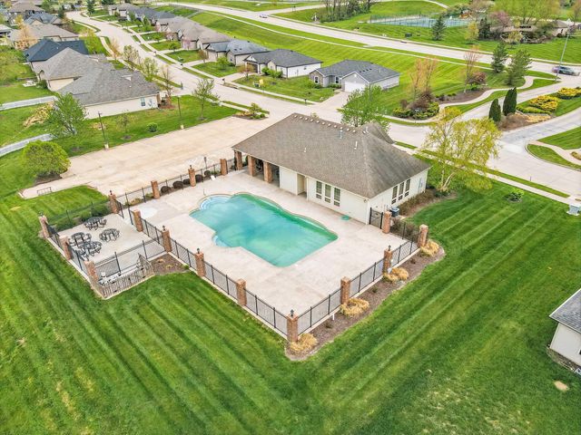 5702 SHEARWATER CT, Columbia, MO 65203