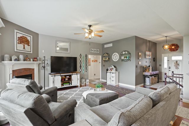 5702 SHEARWATER CT, Columbia, MO 65203