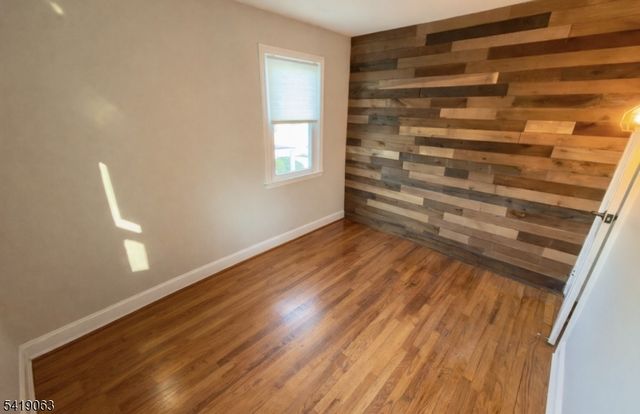 19 South St, Dover Town, NJ 07801