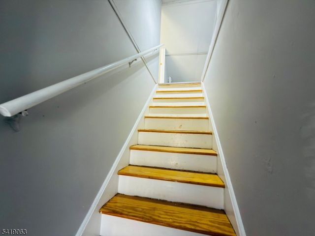 19 South St, Dover Town, NJ 07801