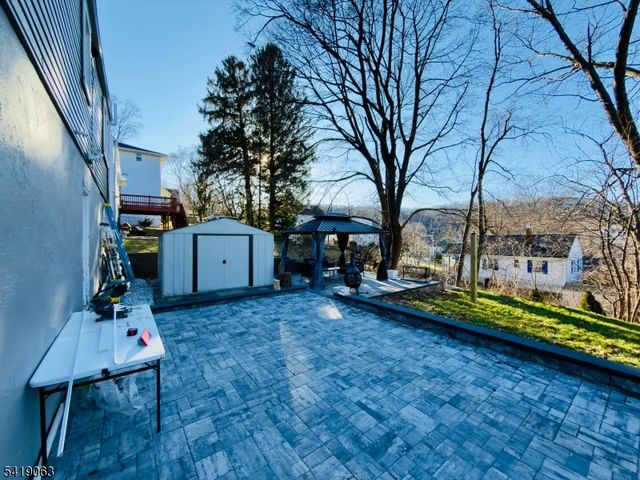 19 South St, Dover Town, NJ 07801