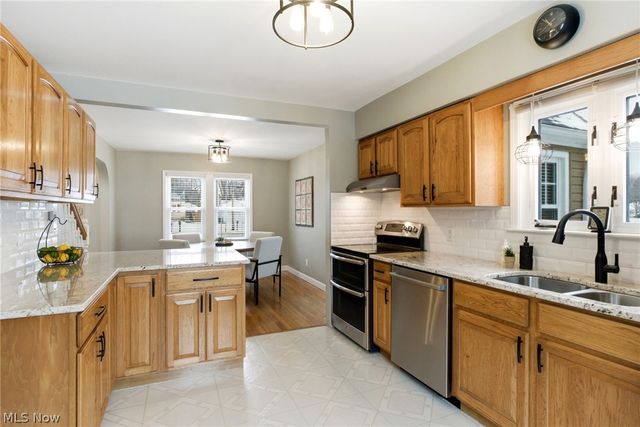 39119 Johnnycake Ridge Road, Willoughby, OH 44094