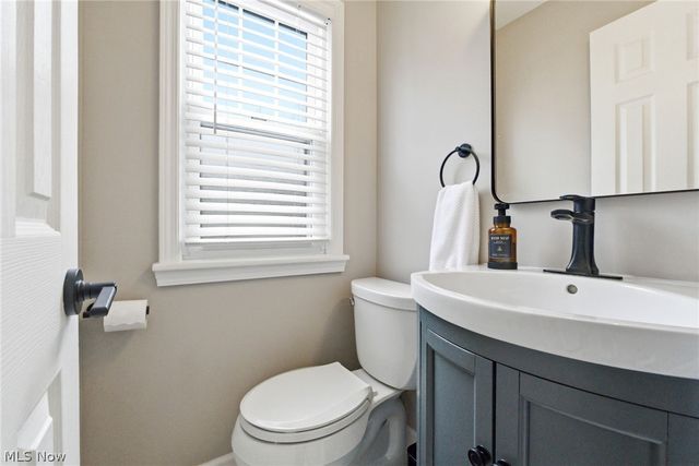 39119 Johnnycake Ridge Road, Willoughby, OH 44094