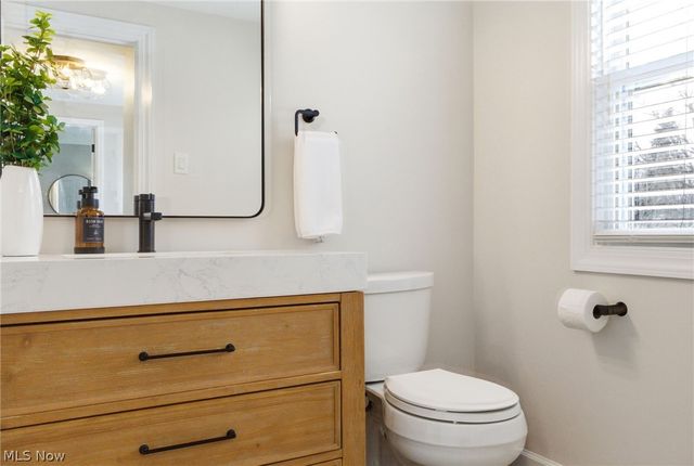 39119 Johnnycake Ridge Road, Willoughby, OH 44094