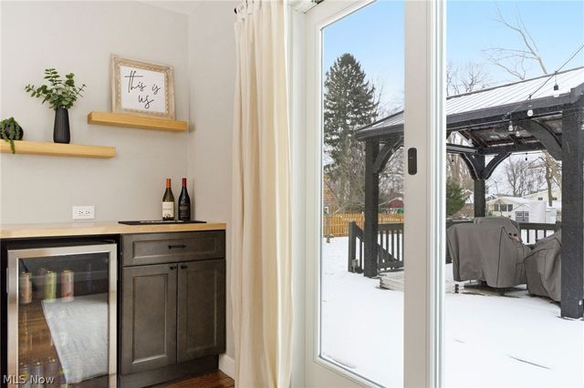 39119 Johnnycake Ridge Road, Willoughby, OH 44094