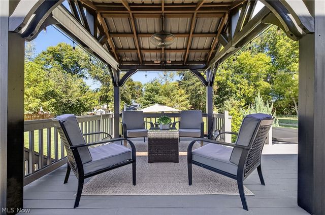 39119 Johnnycake Ridge Road, Willoughby, OH 44094