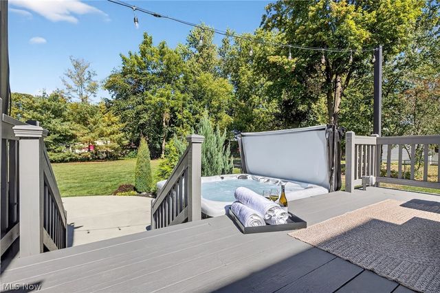 39119 Johnnycake Ridge Road, Willoughby, OH 44094