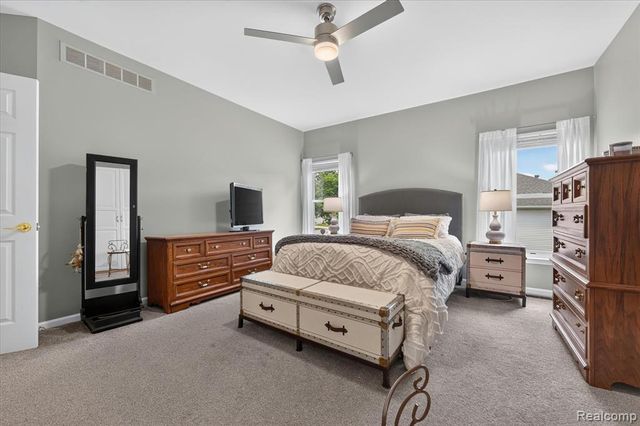 3576 Riverside Drive, Auburn Hills, MI 48326