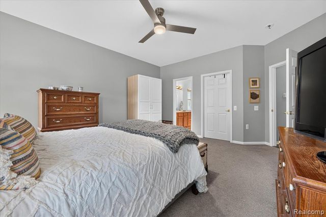 3576 Riverside Drive, Auburn Hills, MI 48326