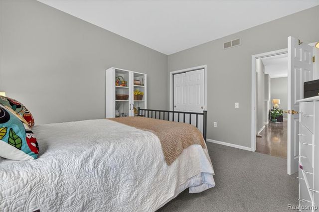 3576 Riverside Drive, Auburn Hills, MI 48326
