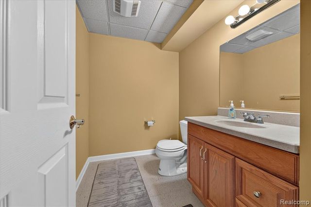 3576 Riverside Drive, Auburn Hills, MI 48326