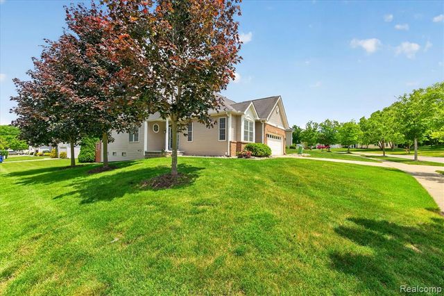 3576 Riverside Drive, Auburn Hills, MI 48326