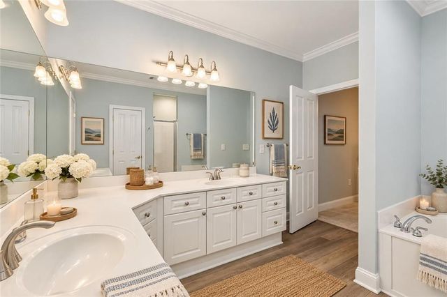 8006 Lexington Drive, Roswell, GA 30075