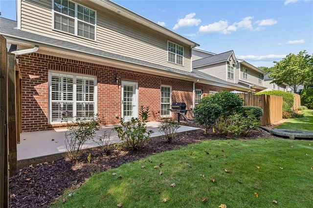 8006 Lexington Drive, Roswell, GA 30075