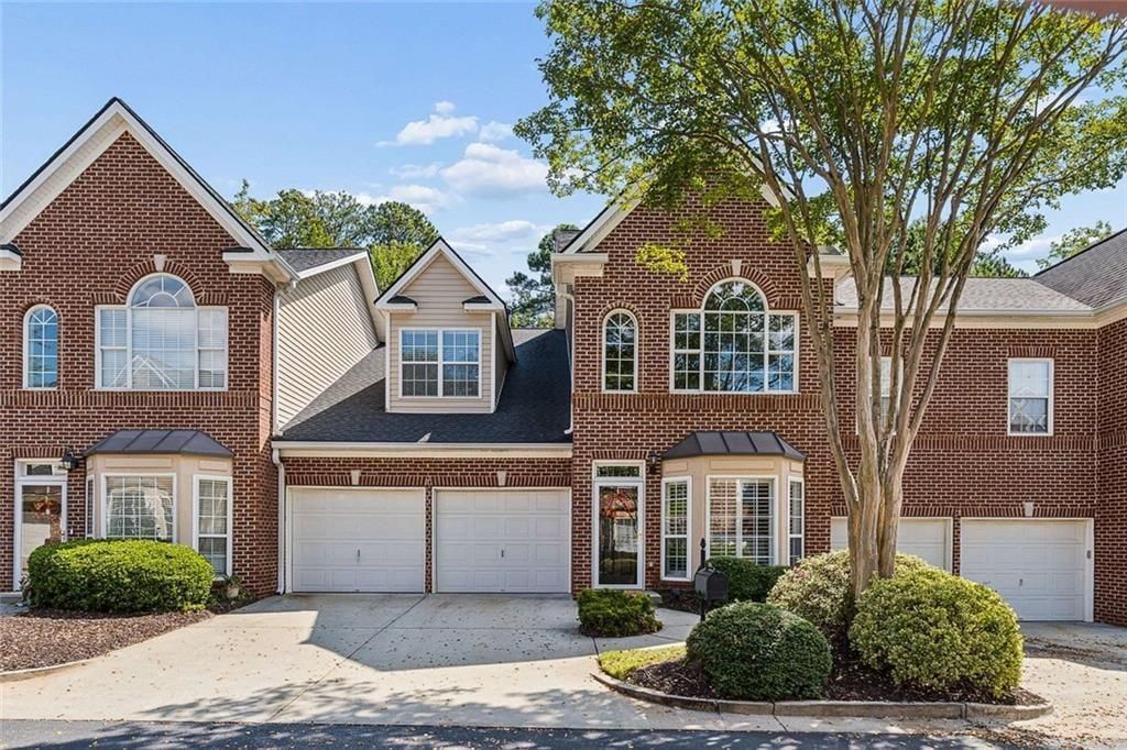 8006 Lexington Drive, Roswell, GA 30075