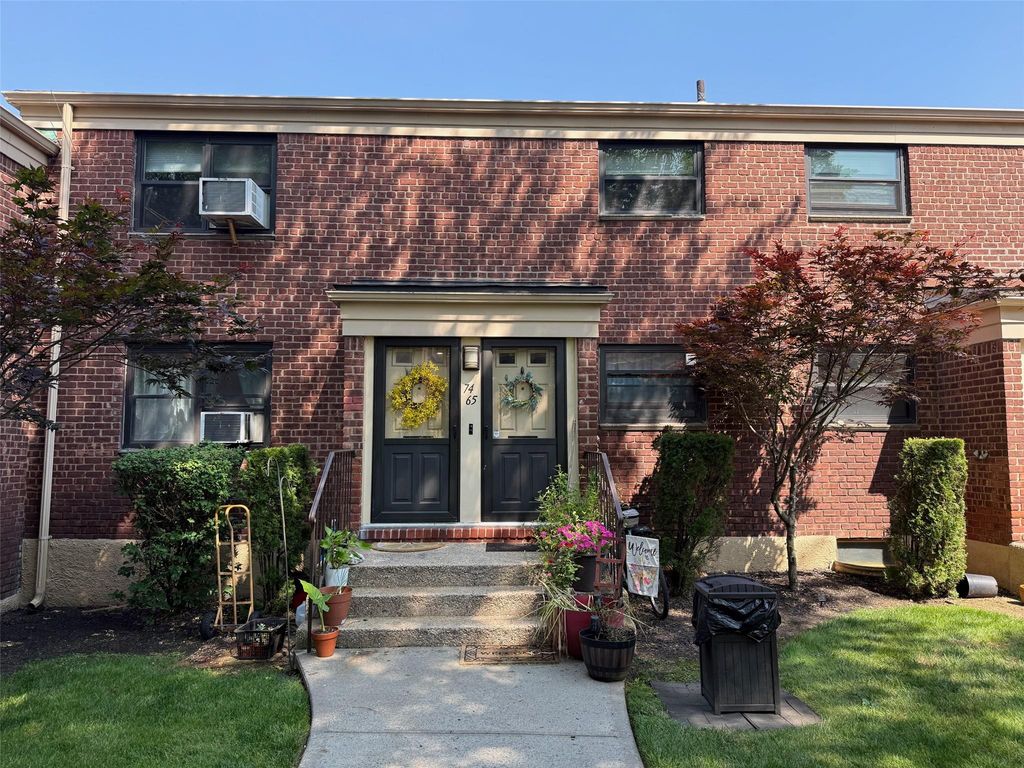 7465 220th Street 102A2, Oakland Gardens, NY 11364