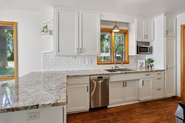 5700 Grandview Boulevard, Mound, MN 55364