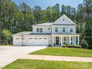 3227 Cape Fox Court, Denver, NC 28037