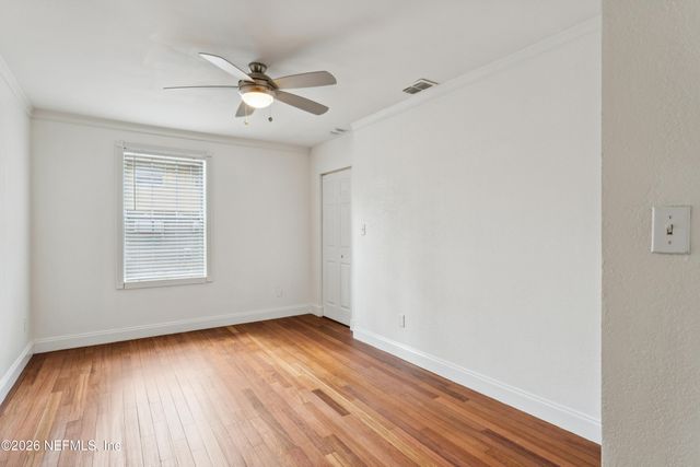 1900 LAKE SHORE Boulevard, Jacksonville, FL 32210