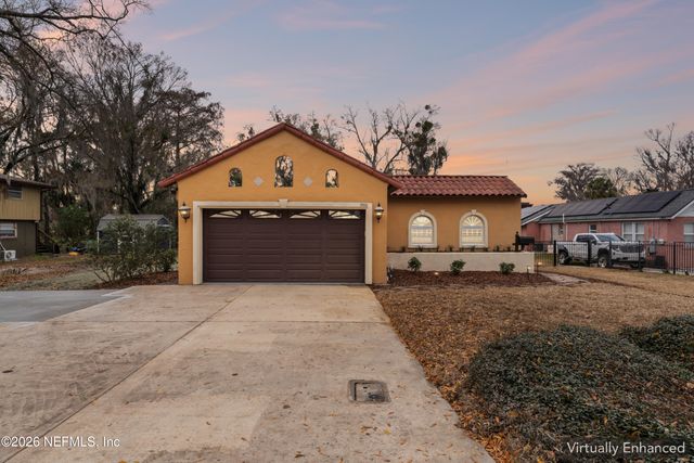 1900 LAKE SHORE Boulevard, Jacksonville, FL 32210