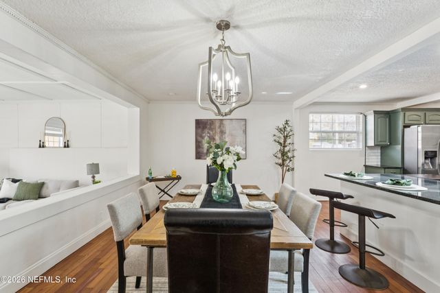 1900 LAKE SHORE Boulevard, Jacksonville, FL 32210