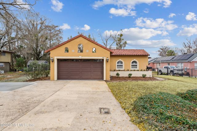 1900 LAKE SHORE Boulevard, Jacksonville, FL 32210