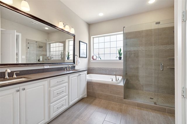 428 King Galloway Drive, Lewisville, TX 75056