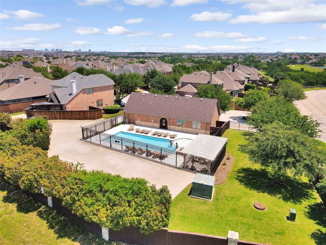 428 King Galloway Drive, Lewisville, TX 75056
