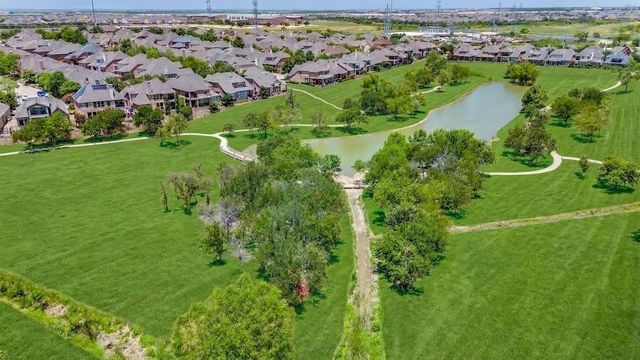 428 King Galloway Drive, Lewisville, TX 75056