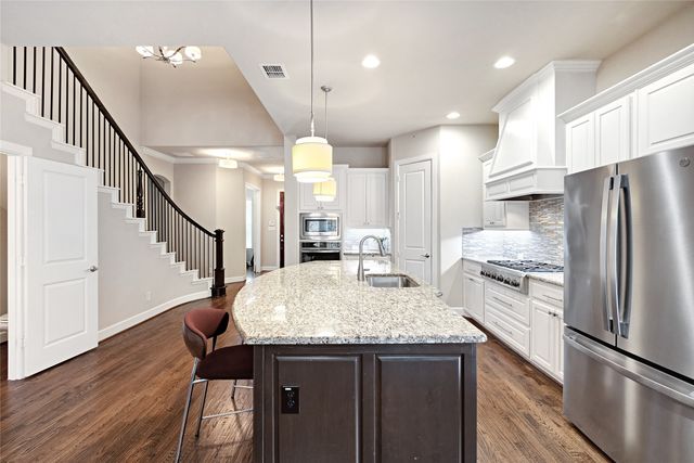 428 King Galloway Drive, Lewisville, TX 75056