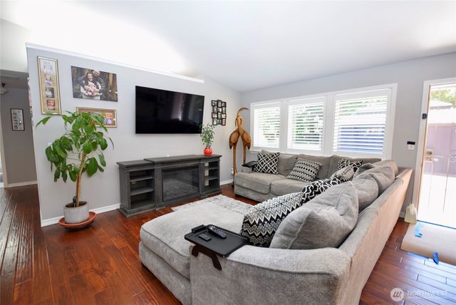 42 Ioka Road, Sequim, WA 98382