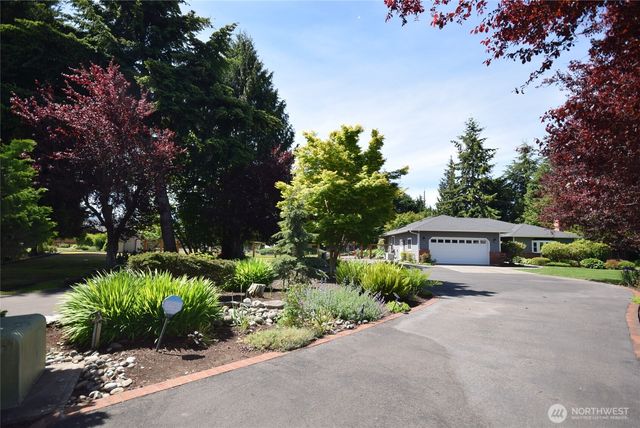42 Ioka Road, Sequim, WA 98382