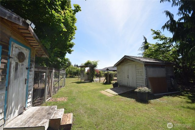 42 Ioka Road, Sequim, WA 98382