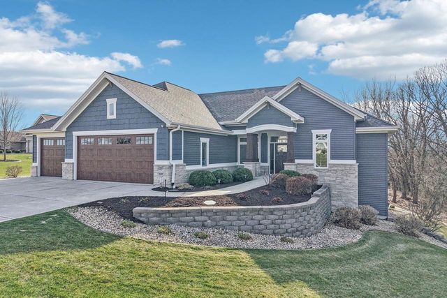 6211 Amethyst Drive, Waunakee, WI 53597