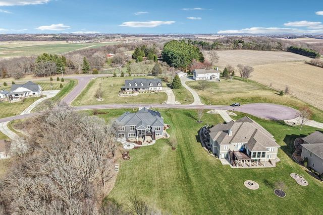 6211 Amethyst Drive, Waunakee, WI 53597