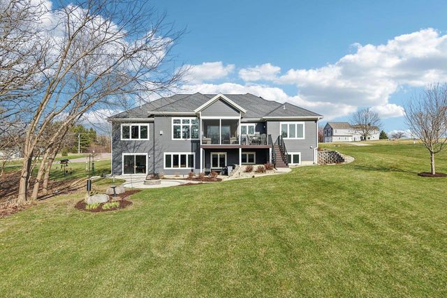 6211 Amethyst Drive, Waunakee, WI 53597