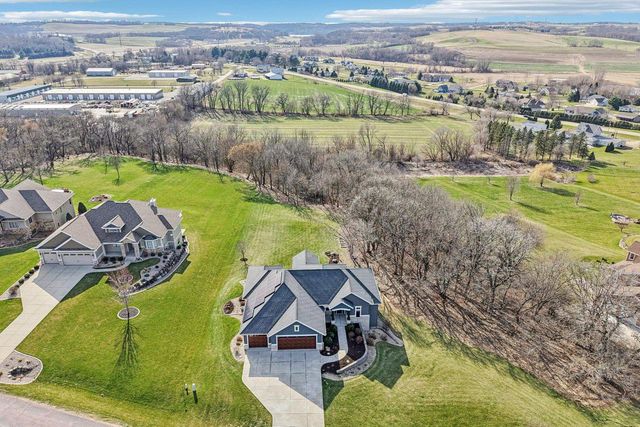 6211 Amethyst Drive, Waunakee, WI 53597